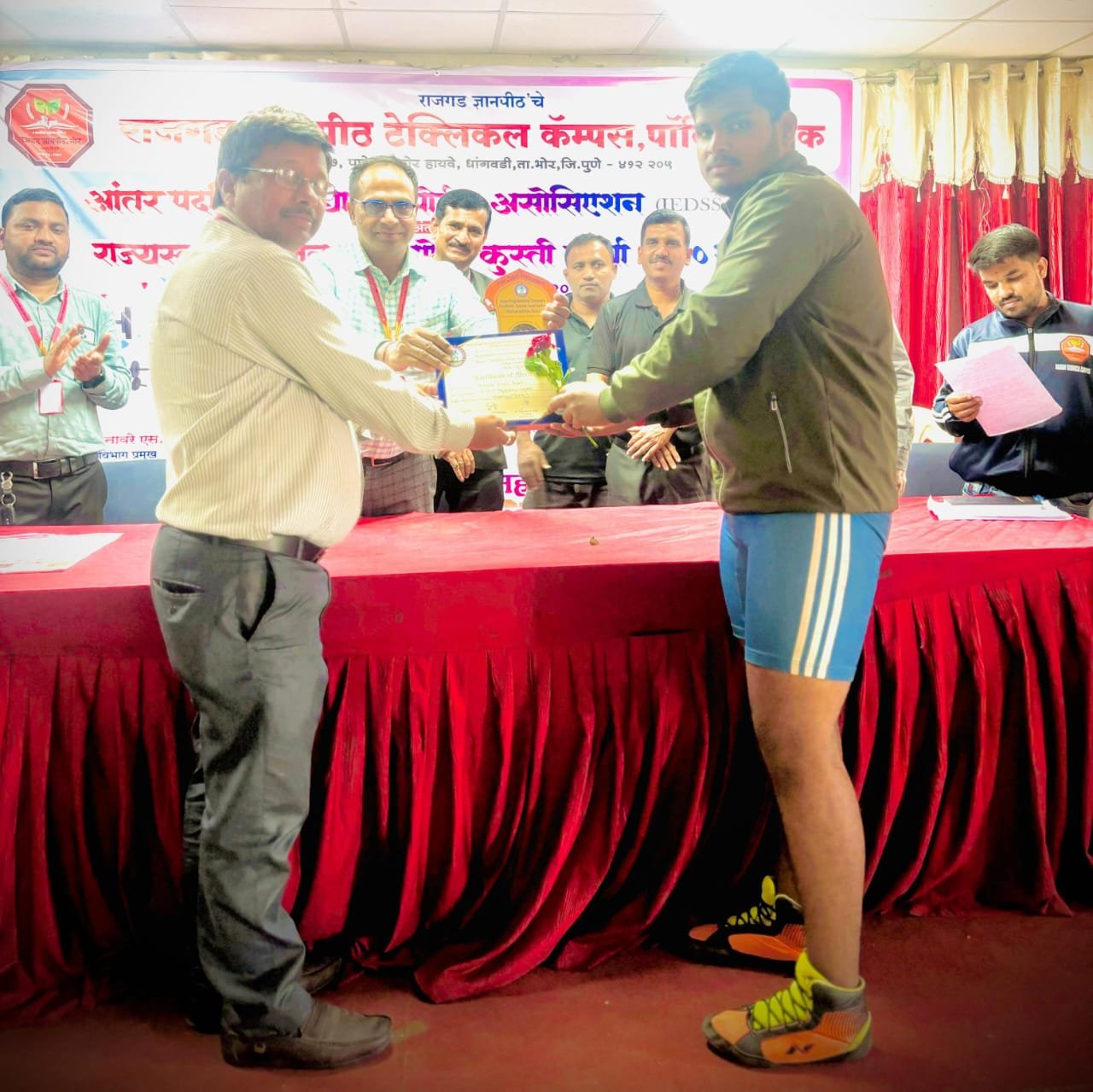 Participation and winners in zonal and intrazonal